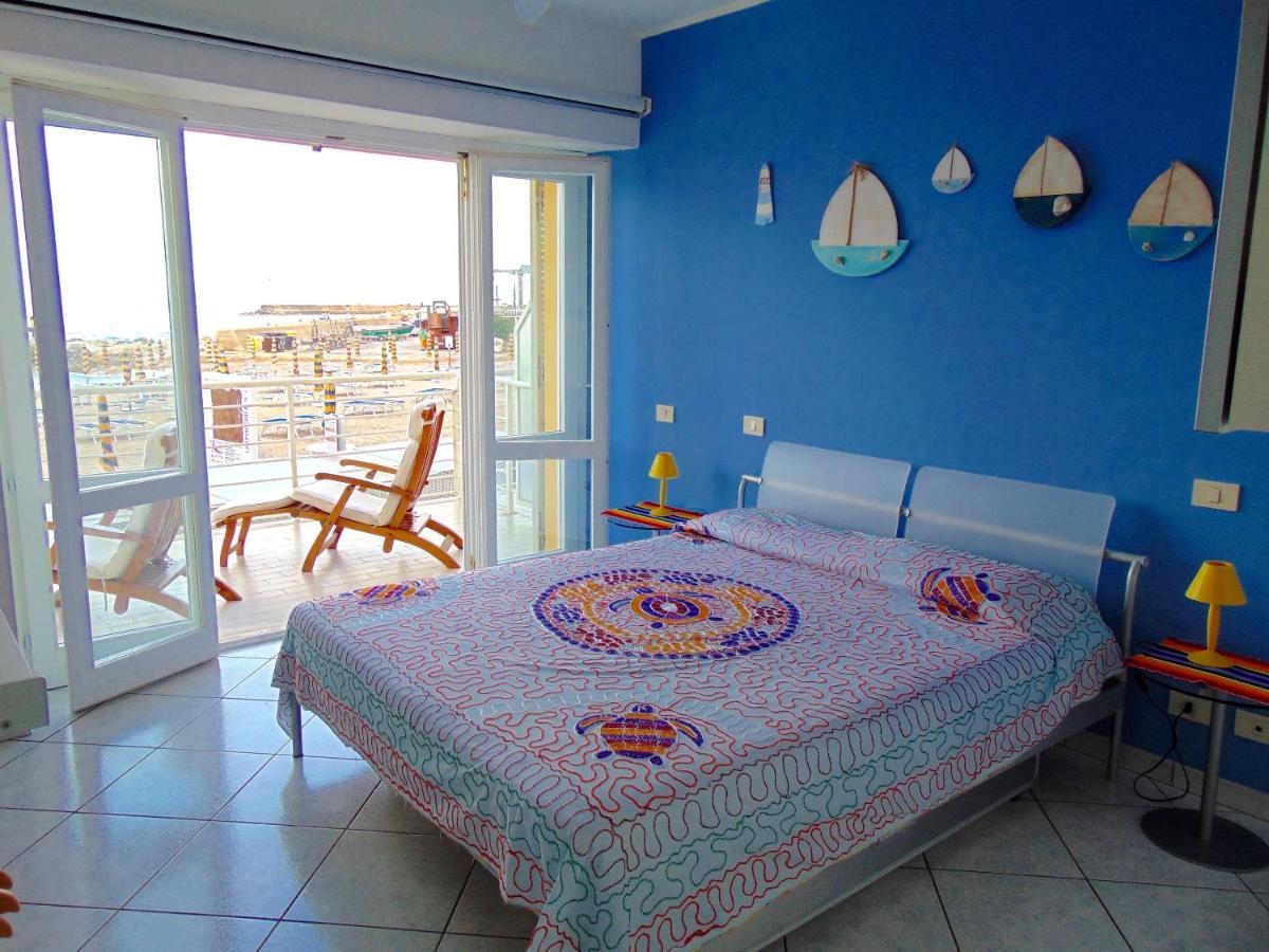 N226 - Numana, Meraviglioso Bilocale Fronte Mare Numana