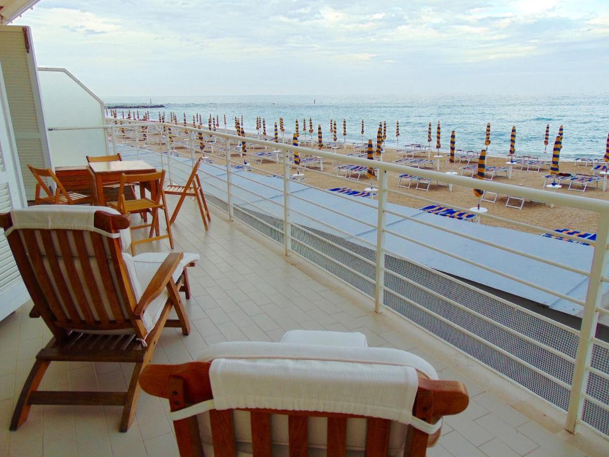 N226 - Numana, Meraviglioso Bilocale Fronte Mare Apartment